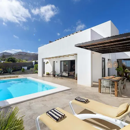 Casa Del Aljibe - La Casa & El Estudio Hébergement de vacances *