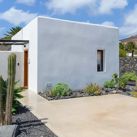 Casa Del Aljibe - La Casa & El Estudio Hébergement de vacances *